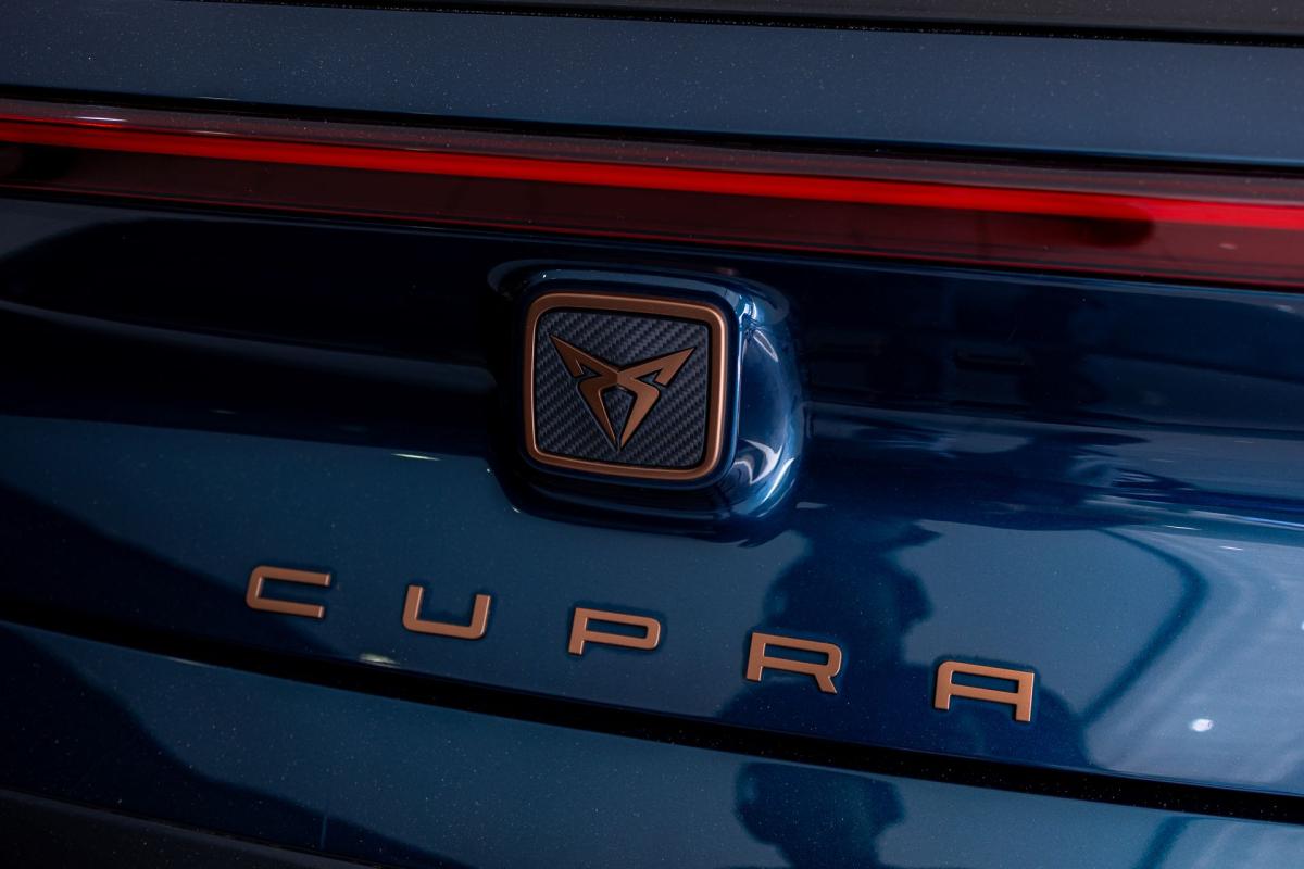 cupra-born-2022-eletrico-500cc