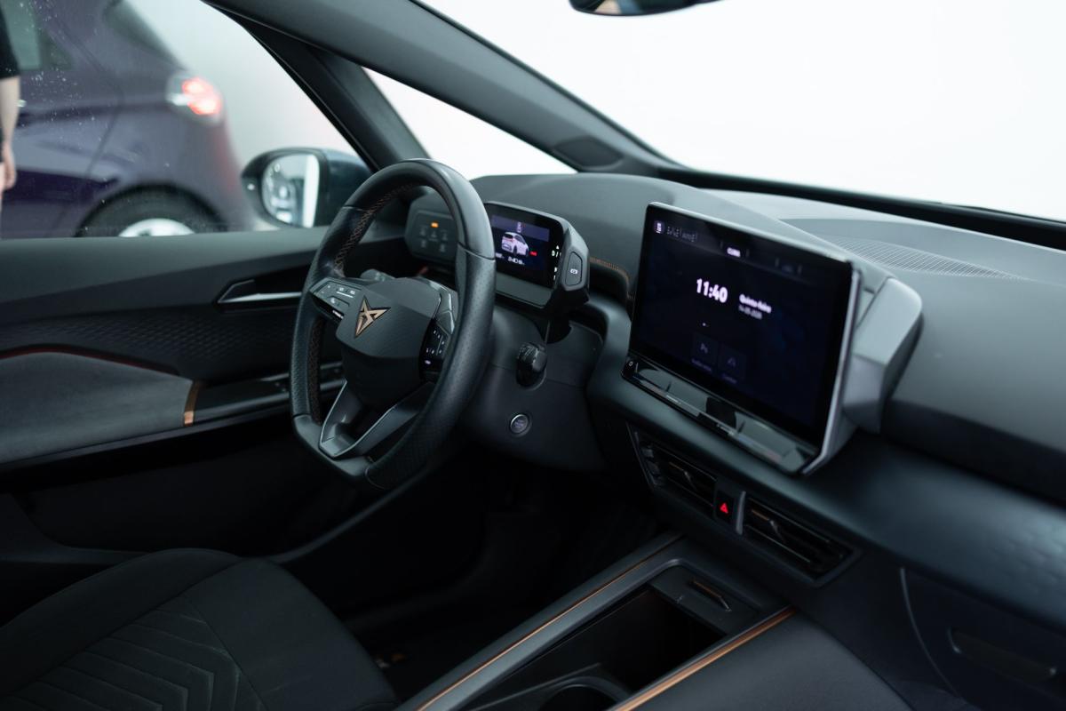 cupra-born-2022-eletrico-500cc