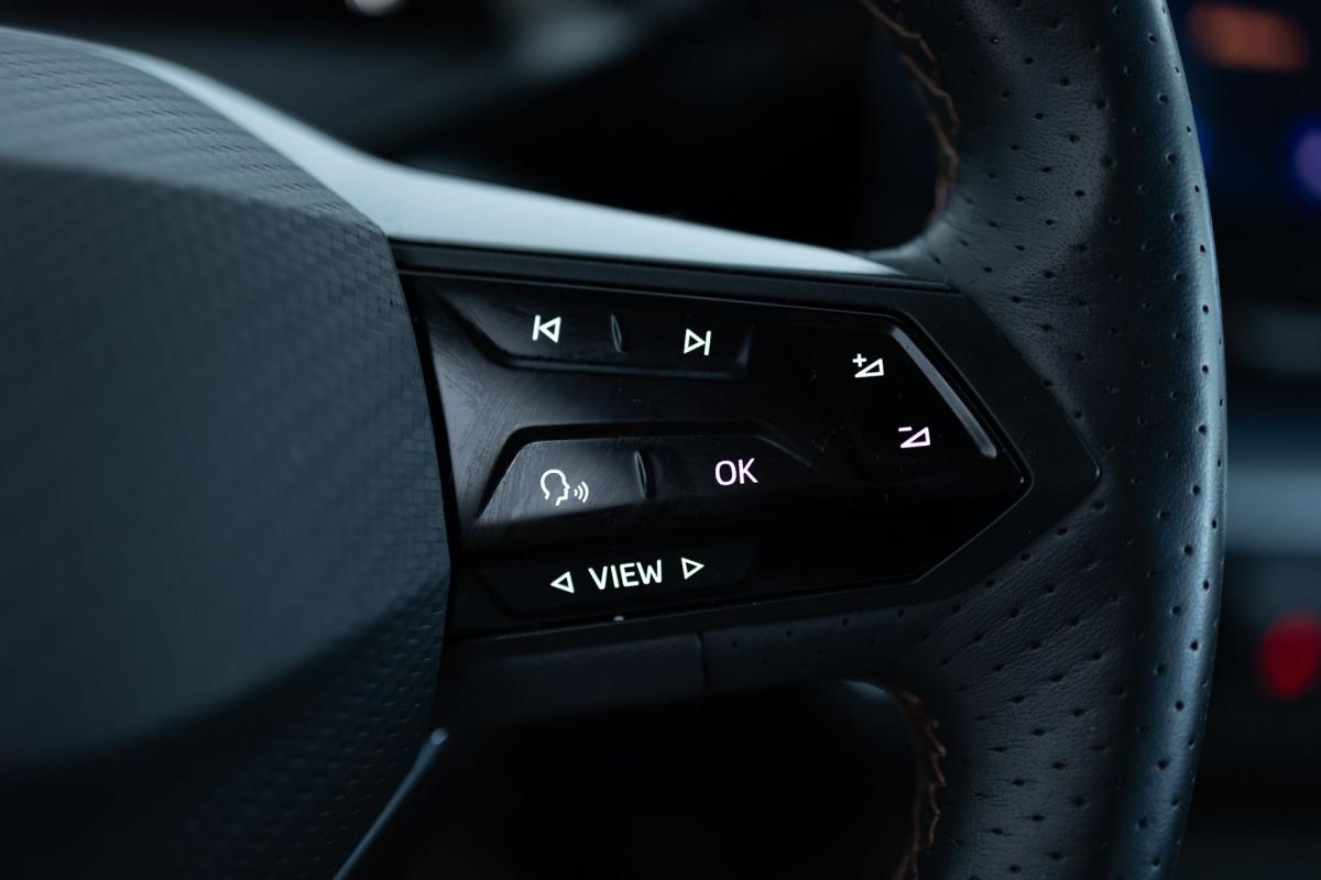 cupra-born-2022-eletrico-500cc