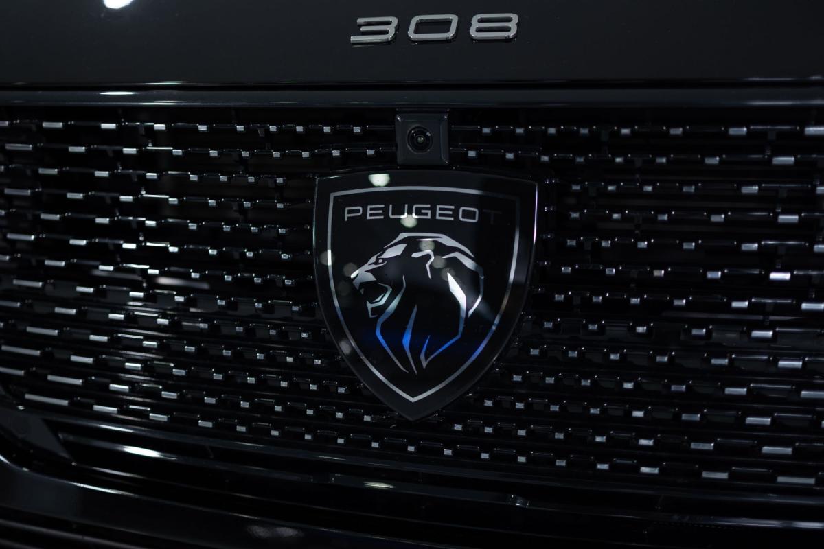 peugeot-308-2025-hibrido-a-gasolina-1598cc