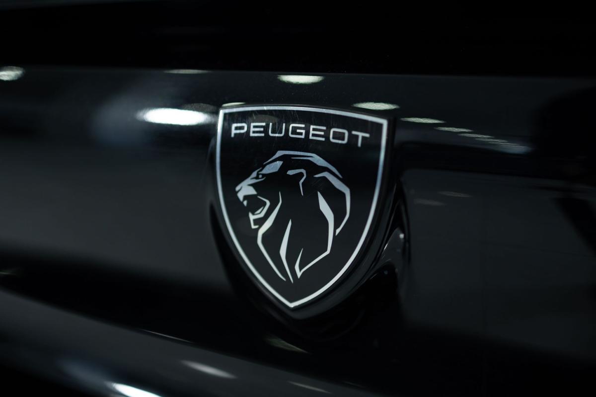 peugeot-308-2025-hibrido-a-gasolina-1598cc