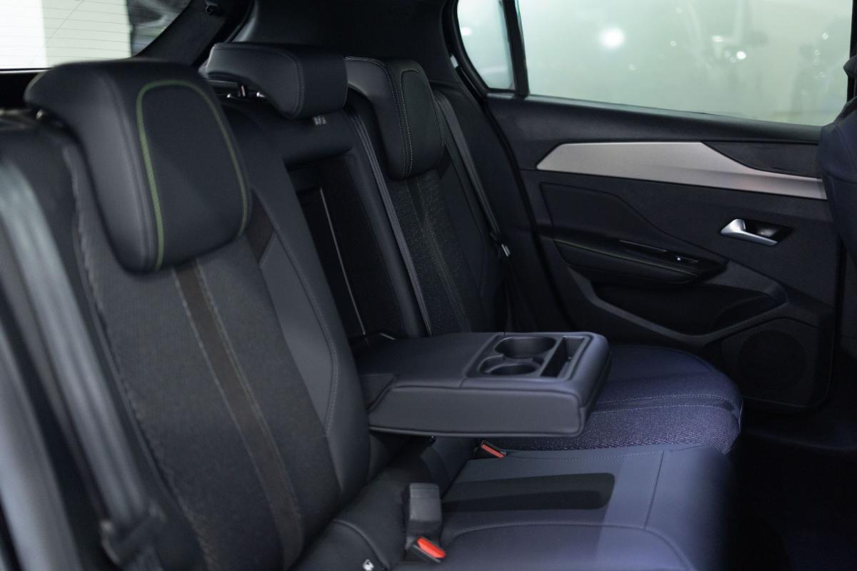 peugeot-308-2025-hibrido-a-gasolina-1598cc