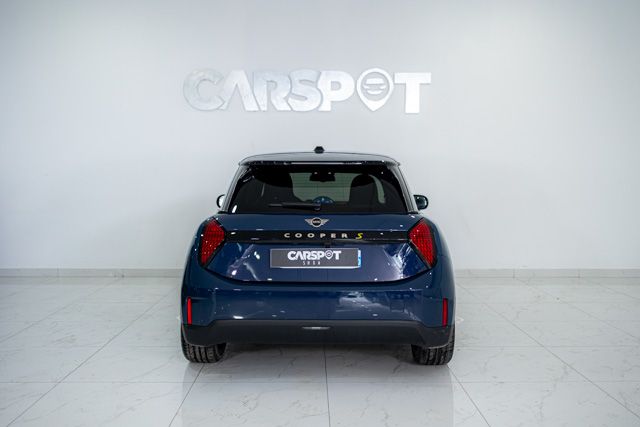 mini-cooper-2025-eletrico-500cc