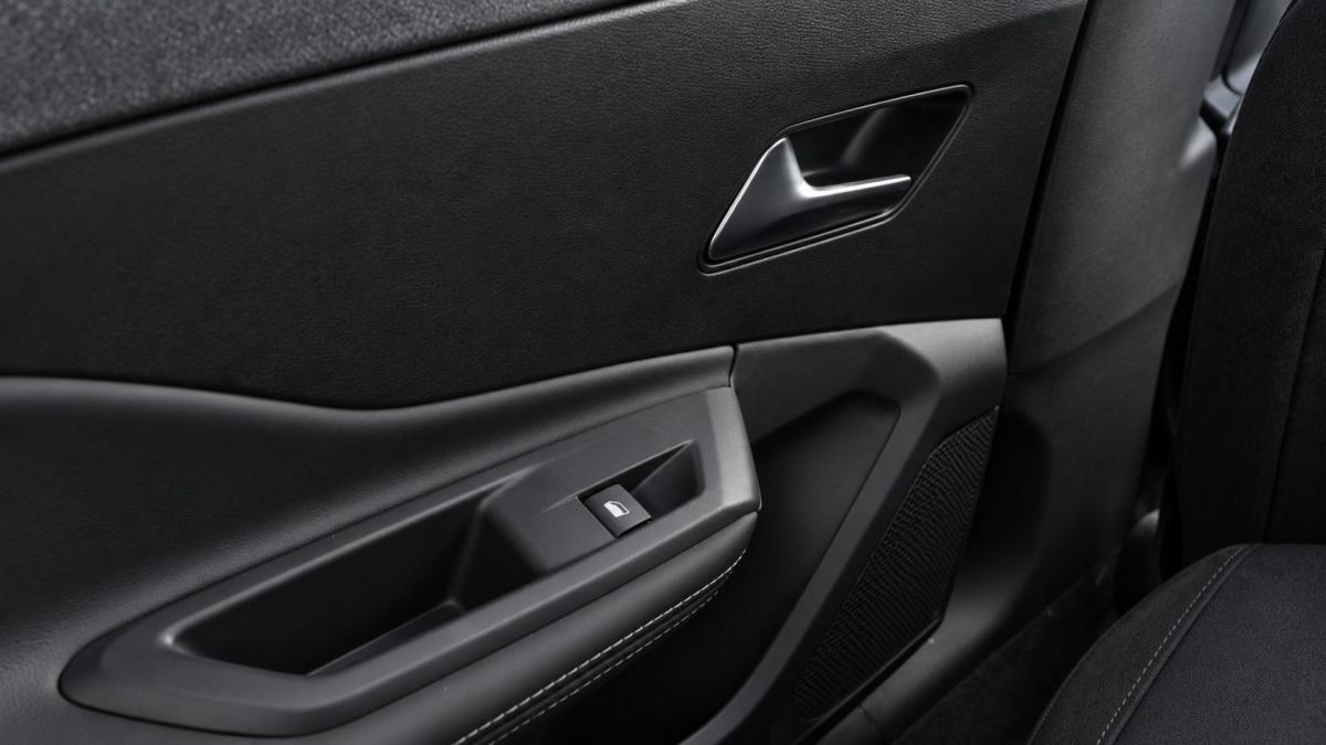 peugeot-308-sw-2025-gasolina-1199cc