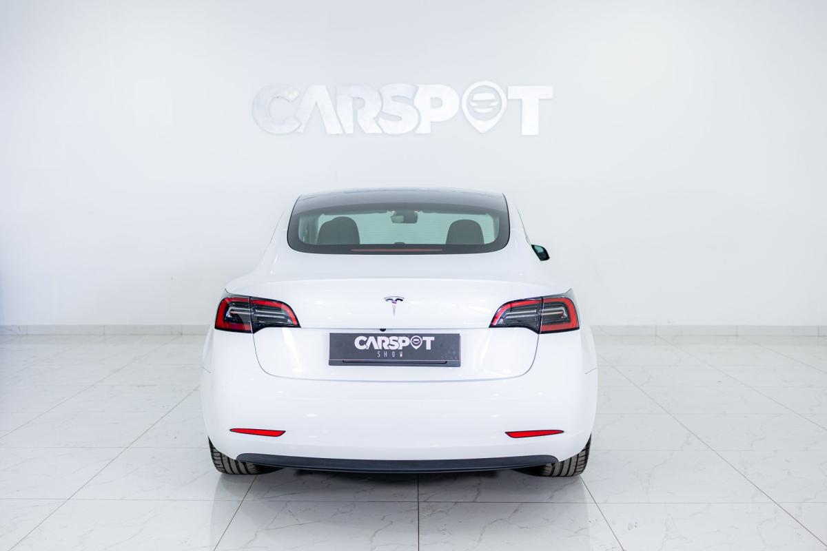 tesla-model-3-2022-eletrico-500cc