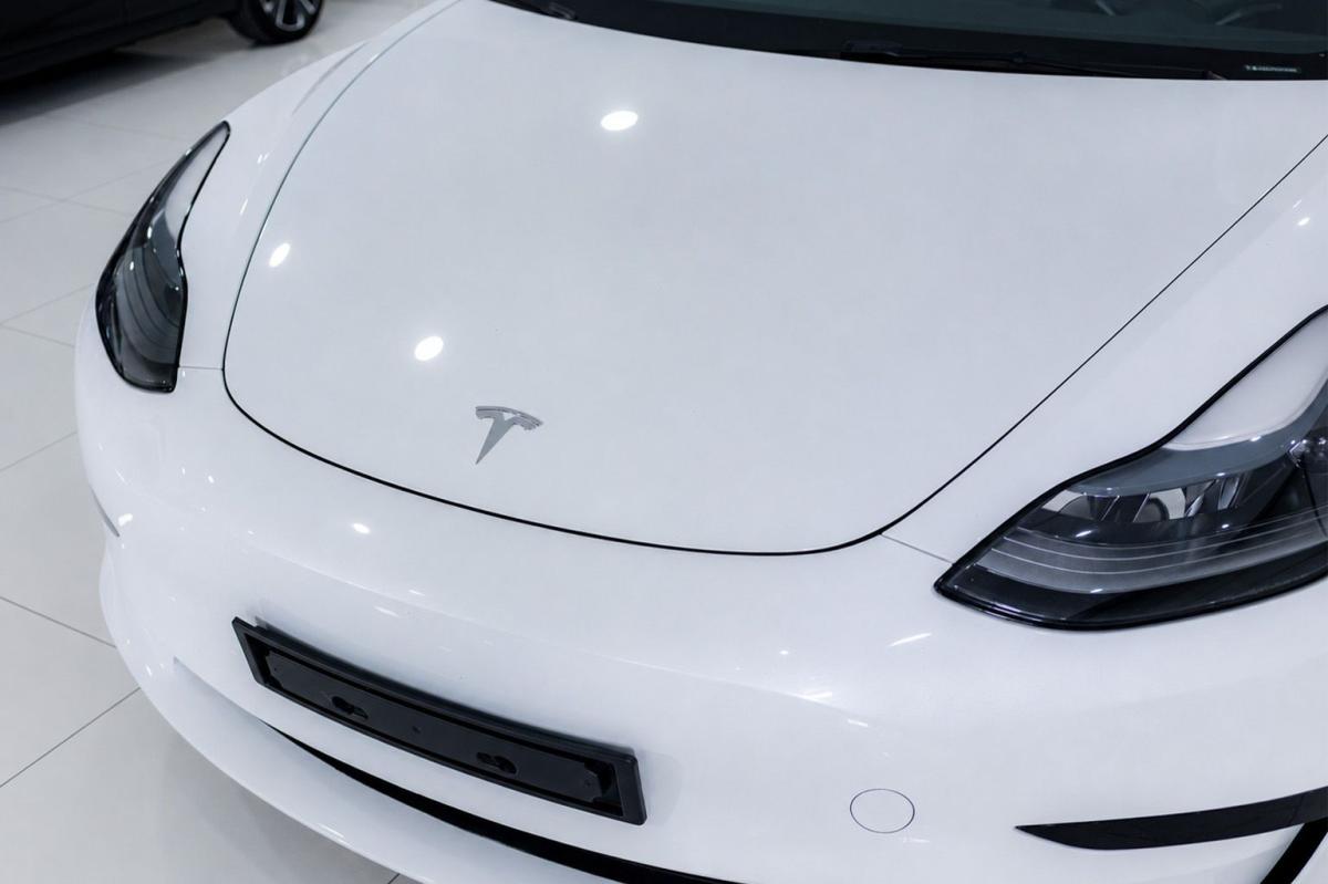 tesla-model-3-2022-eletrico-500cc