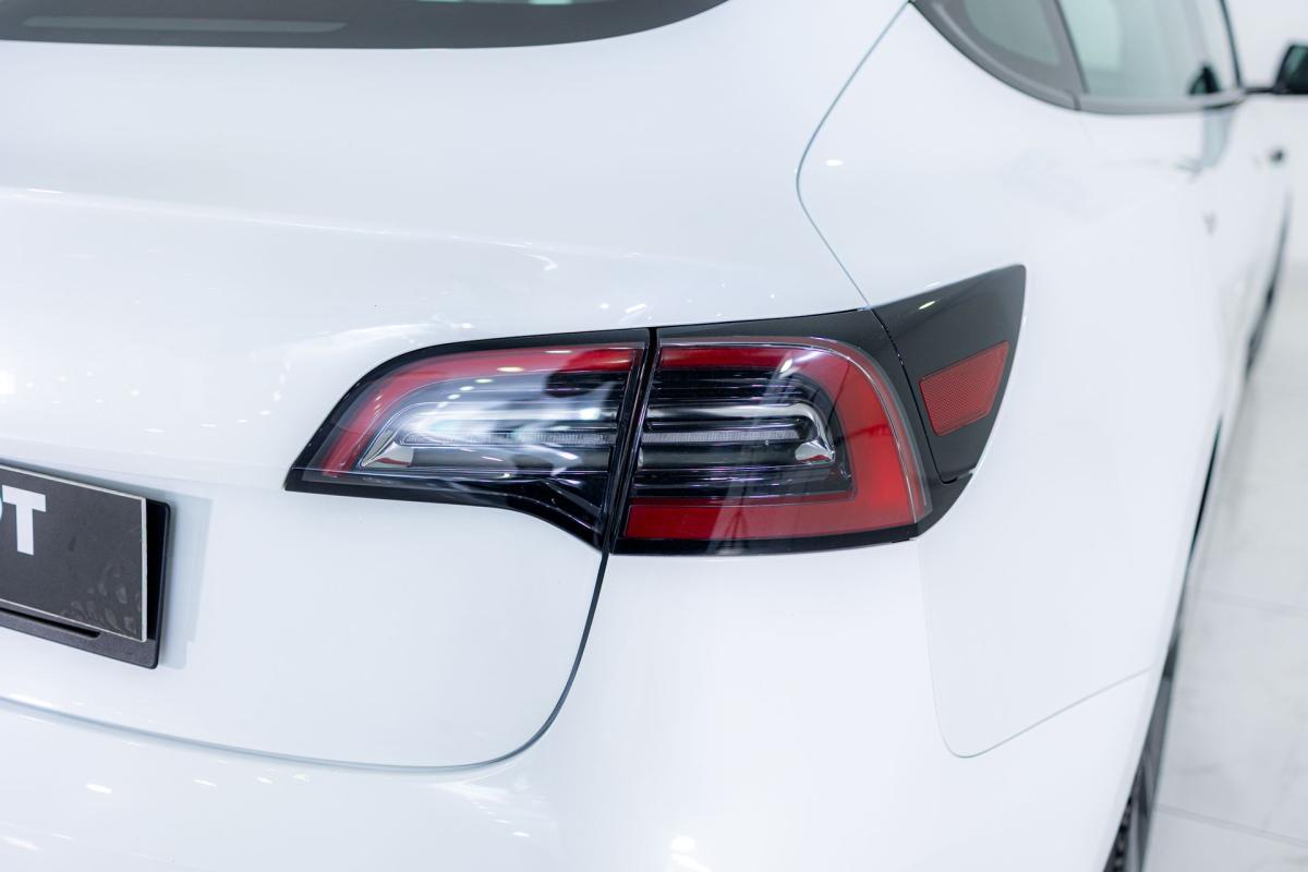 tesla-model-3-2022-eletrico-500cc