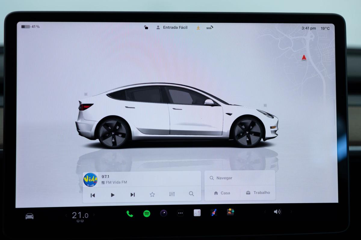 tesla-model-3-2022-eletrico-500cc