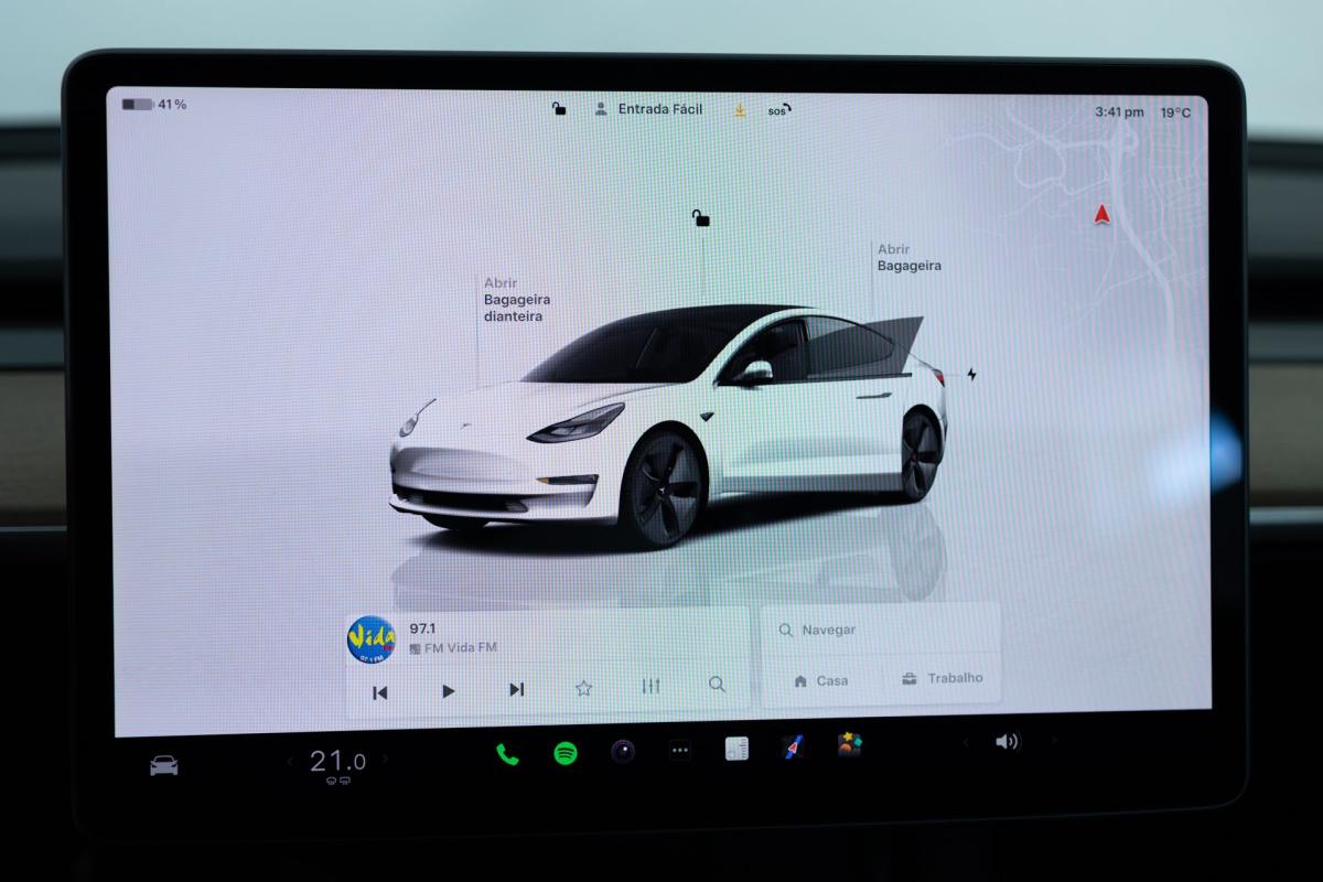 tesla-model-3-2022-eletrico-500cc