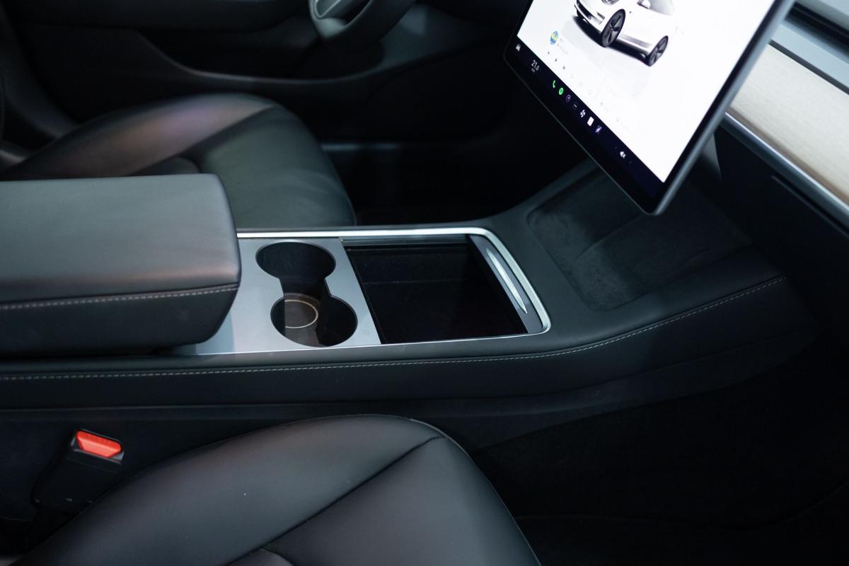 tesla-model-3-2022-eletrico-500cc