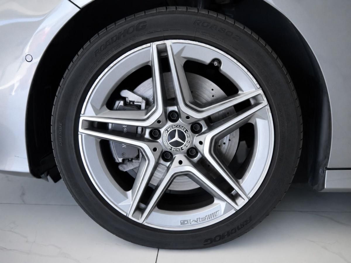 mercedes-benz-classe-a-2024-hibrido-a-gasolina-1332cc