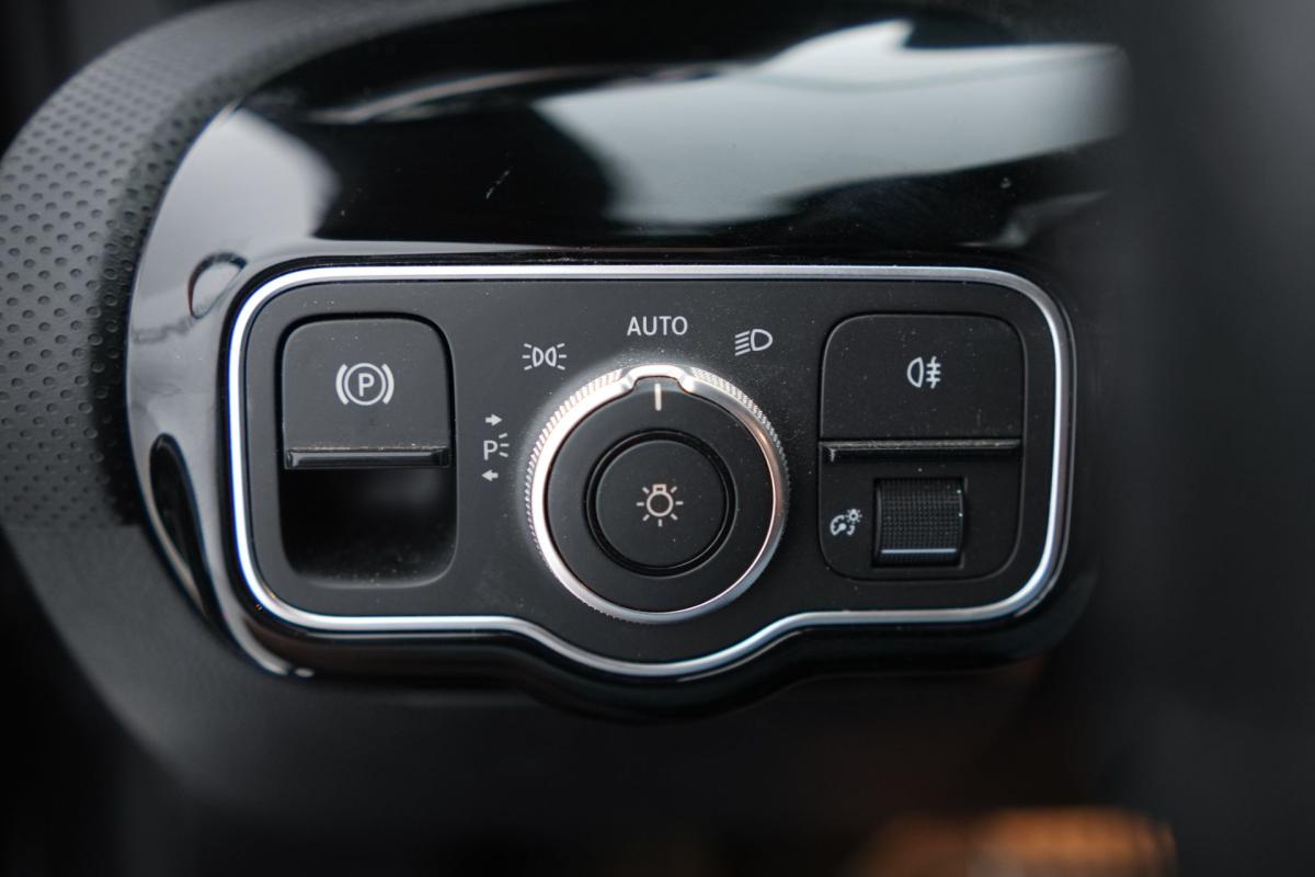 mercedes-benz-classe-a-2024-hibrido-a-gasolina-1332cc