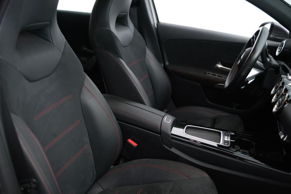 mercedes-benz-classe-a-2024-hibrido-a-gasolina-1332cc