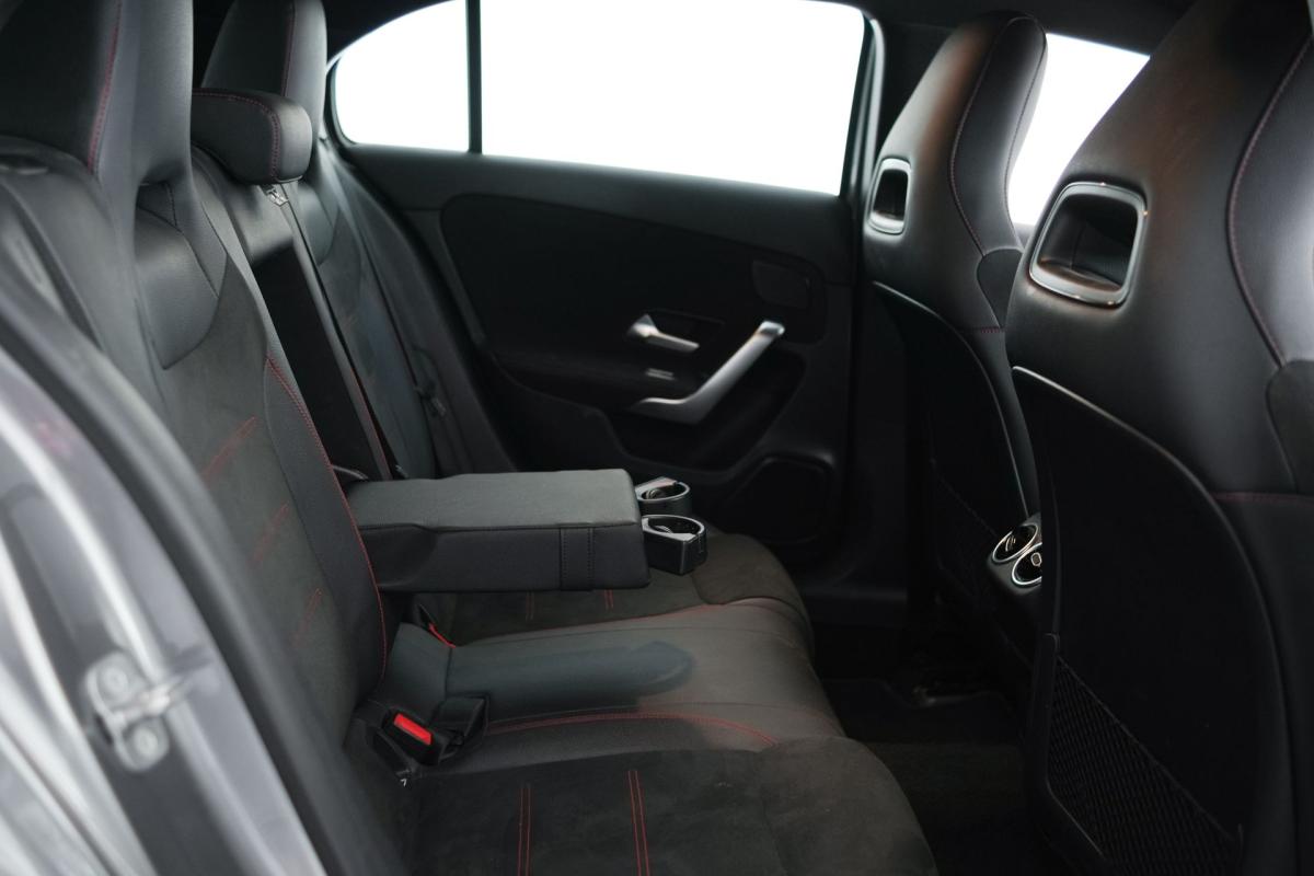 mercedes-benz-classe-a-2024-hibrido-a-gasolina-1332cc