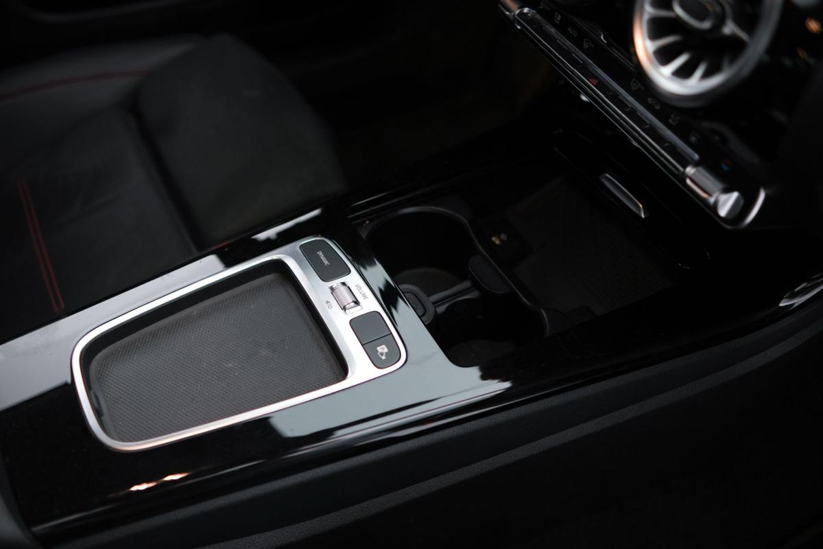 mercedes-benz-classe-a-2024-hibrido-a-gasolina-1332cc
