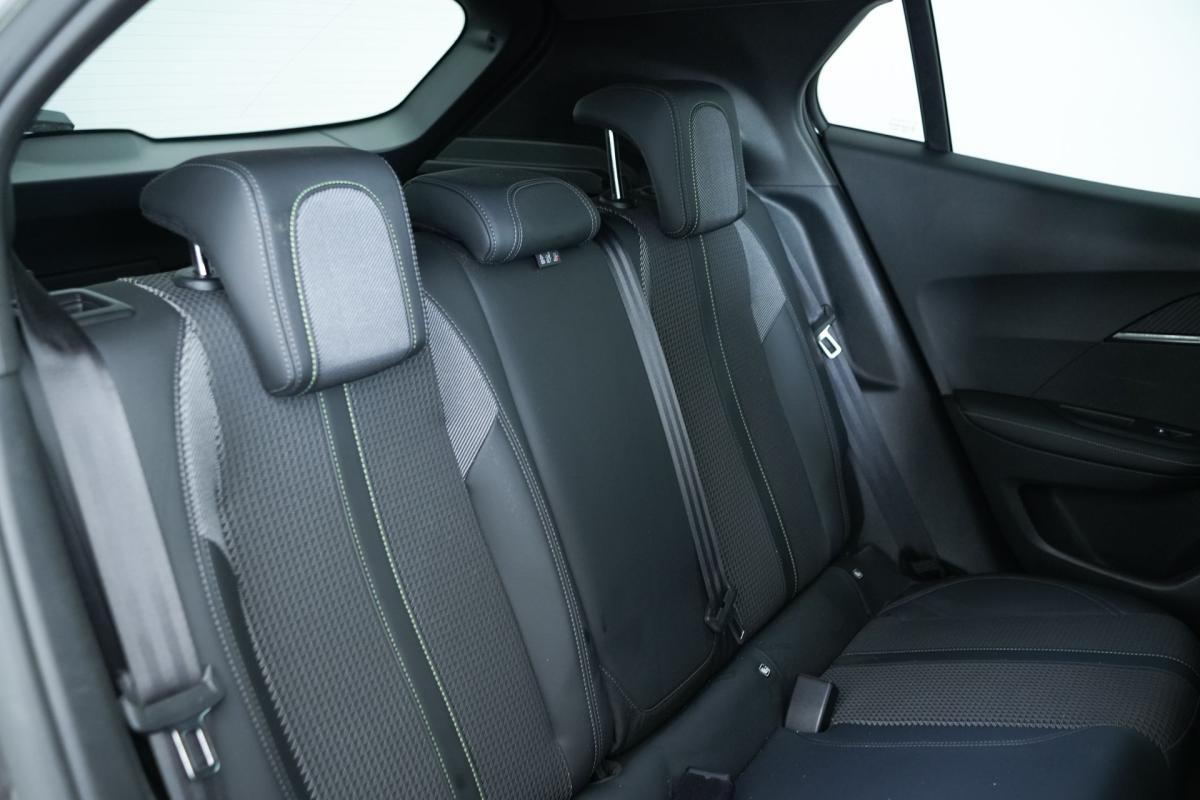 peugeot-2008-2022-gasolina-1199cc