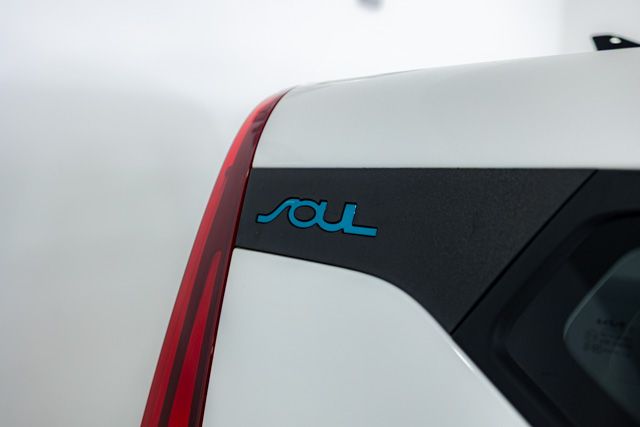 kia-soul-2022-eletrico-500cc