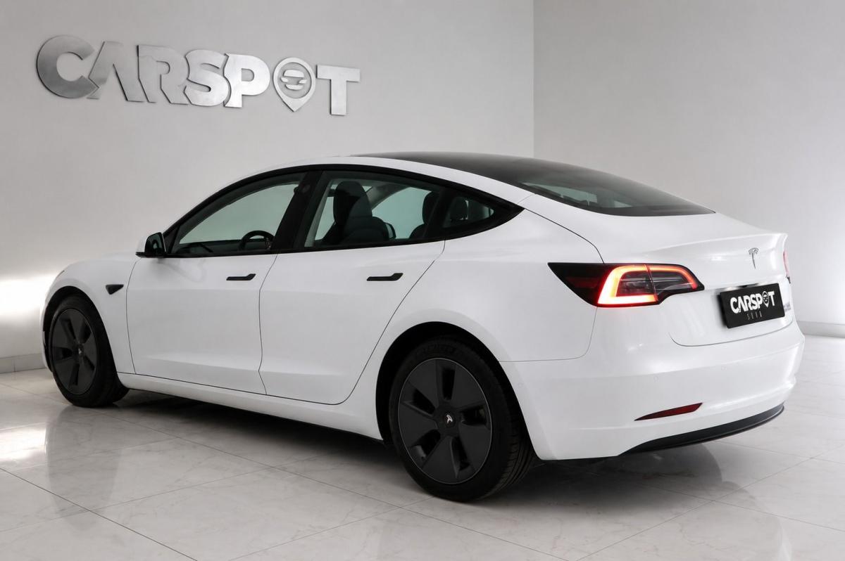 tesla-model-3-2022-eletrico-500cc