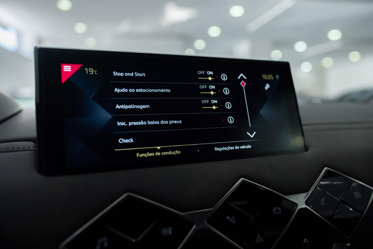 ds-ds-3-crossback-2022-diesel-1499cc