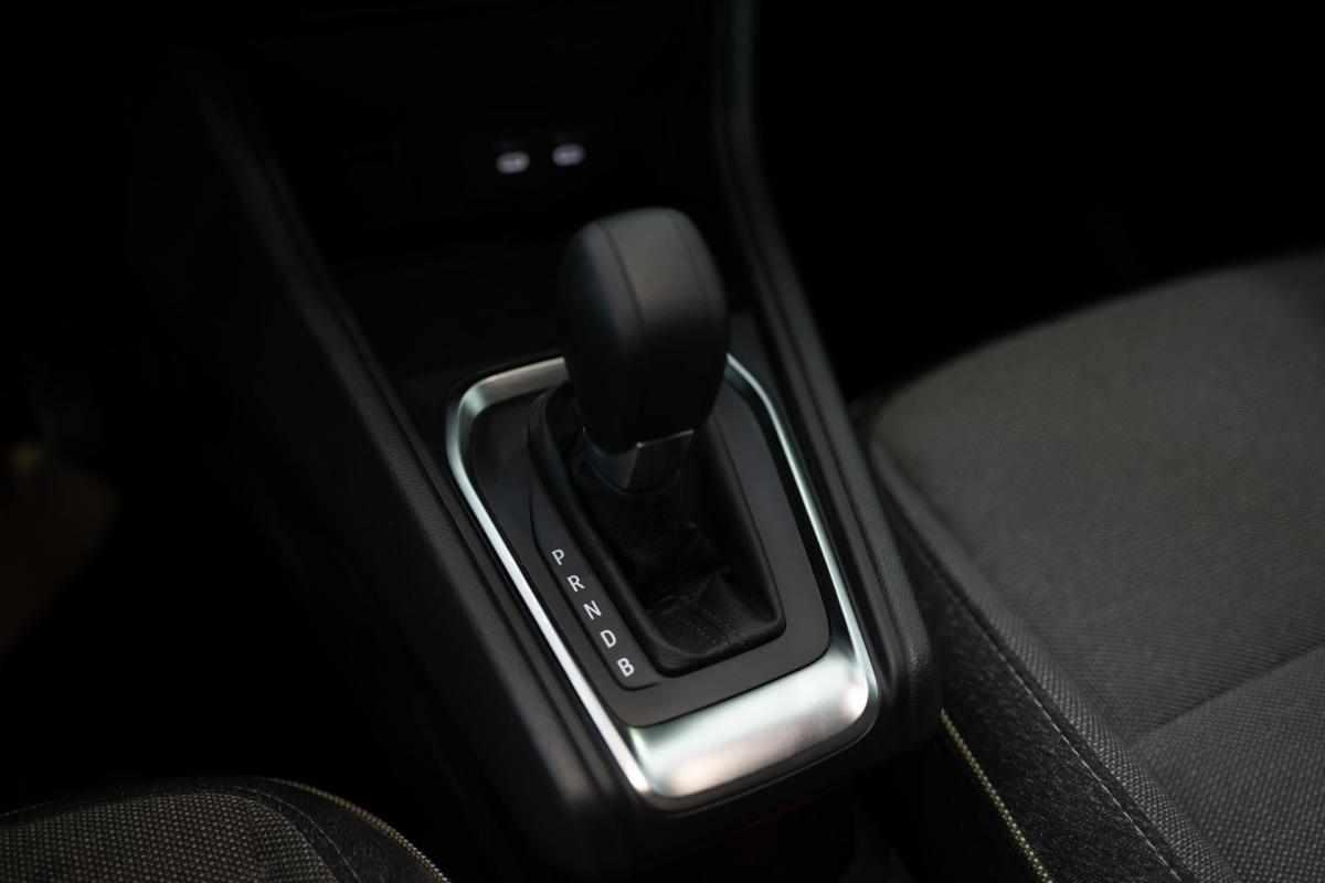 renault-captur-2025-hibrido-a-gasolina-1598cc