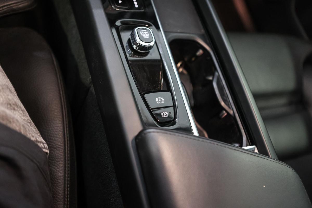 volvo-xc60-2023-diesel-1969cc