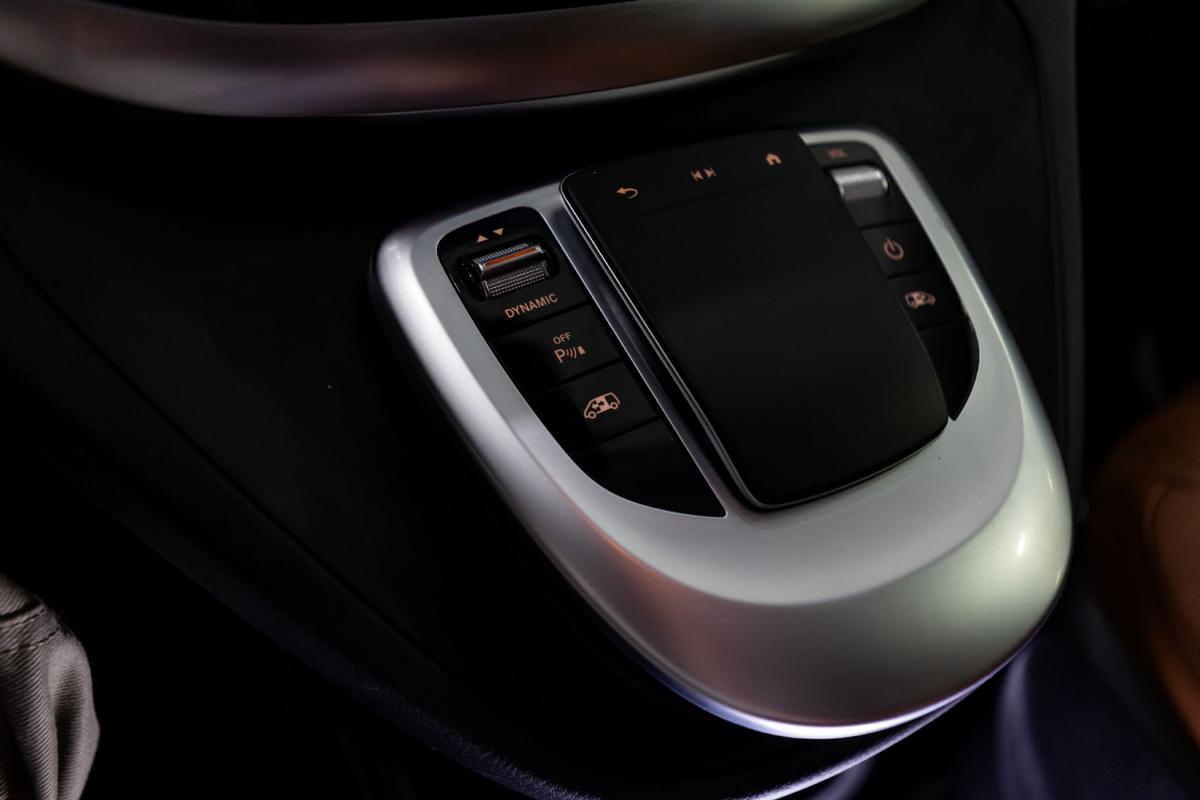 mercedes-benz-eqv-2023-eletrico-500cc