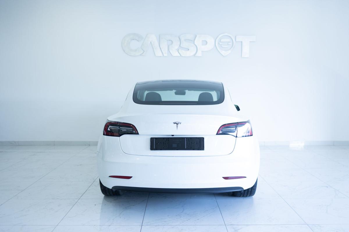 tesla-model-3-2022-eletrico-500cc