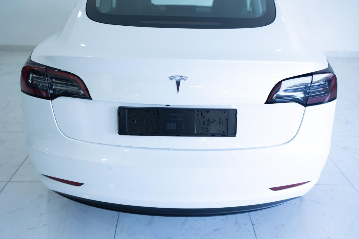 tesla-model-3-2022-eletrico-500cc