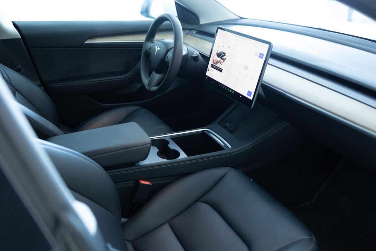 tesla-model-3-2022-eletrico-500cc