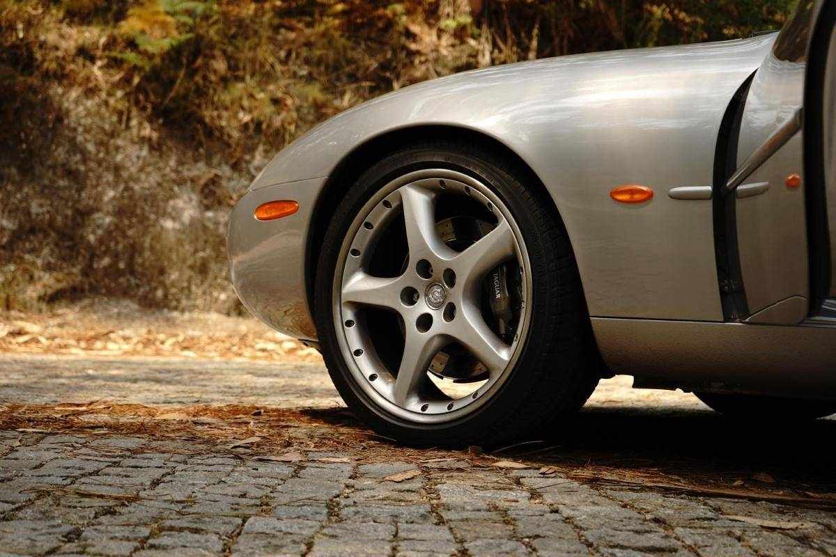 jaguar-xkr-2000-gasolina-3996cc