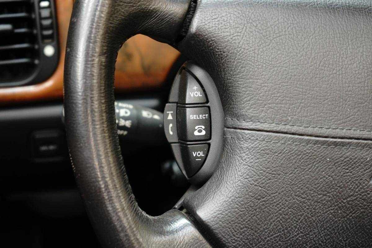 jaguar-xkr-2000-gasolina-3996cc
