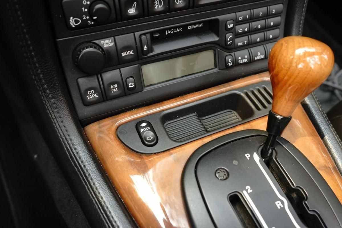 jaguar-xkr-2000-gasolina-3996cc