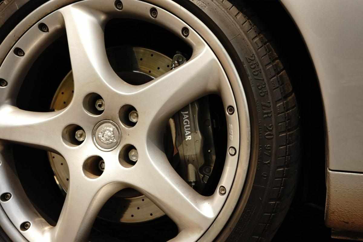 jaguar-xkr-2000-gasolina-3996cc