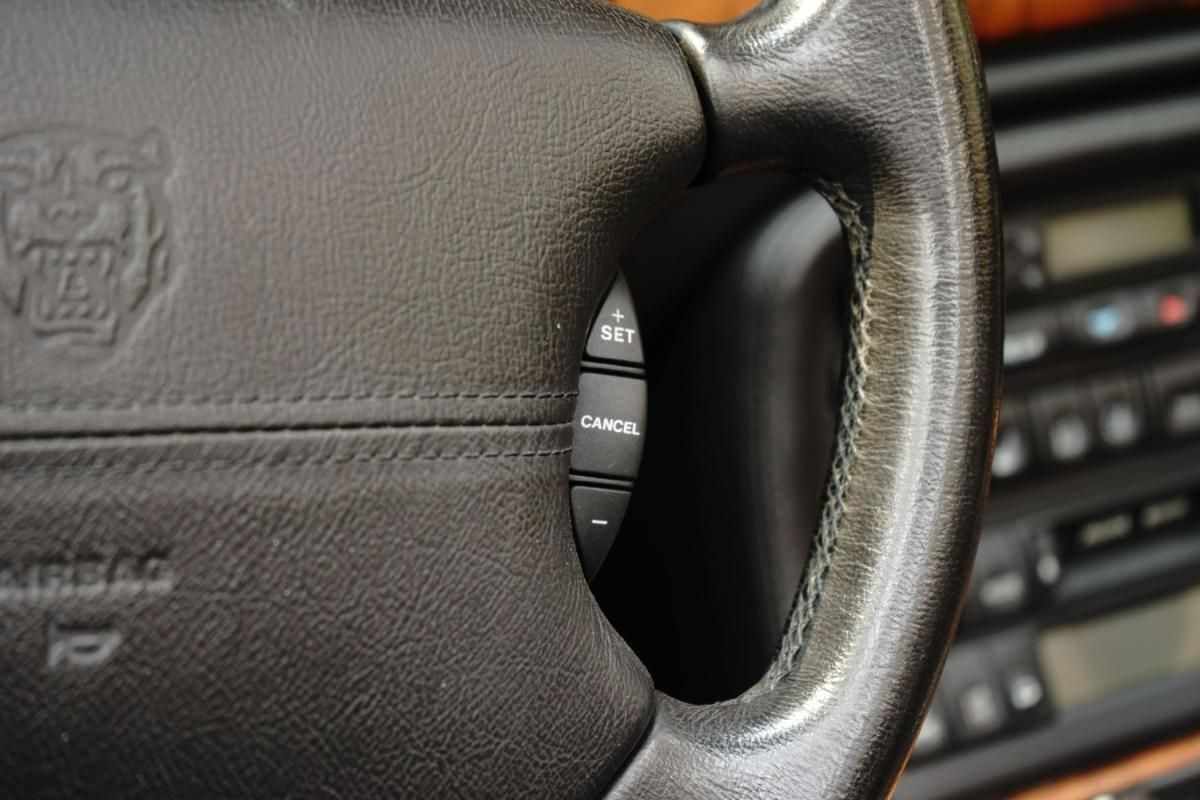 jaguar-xkr-2000-gasolina-3996cc