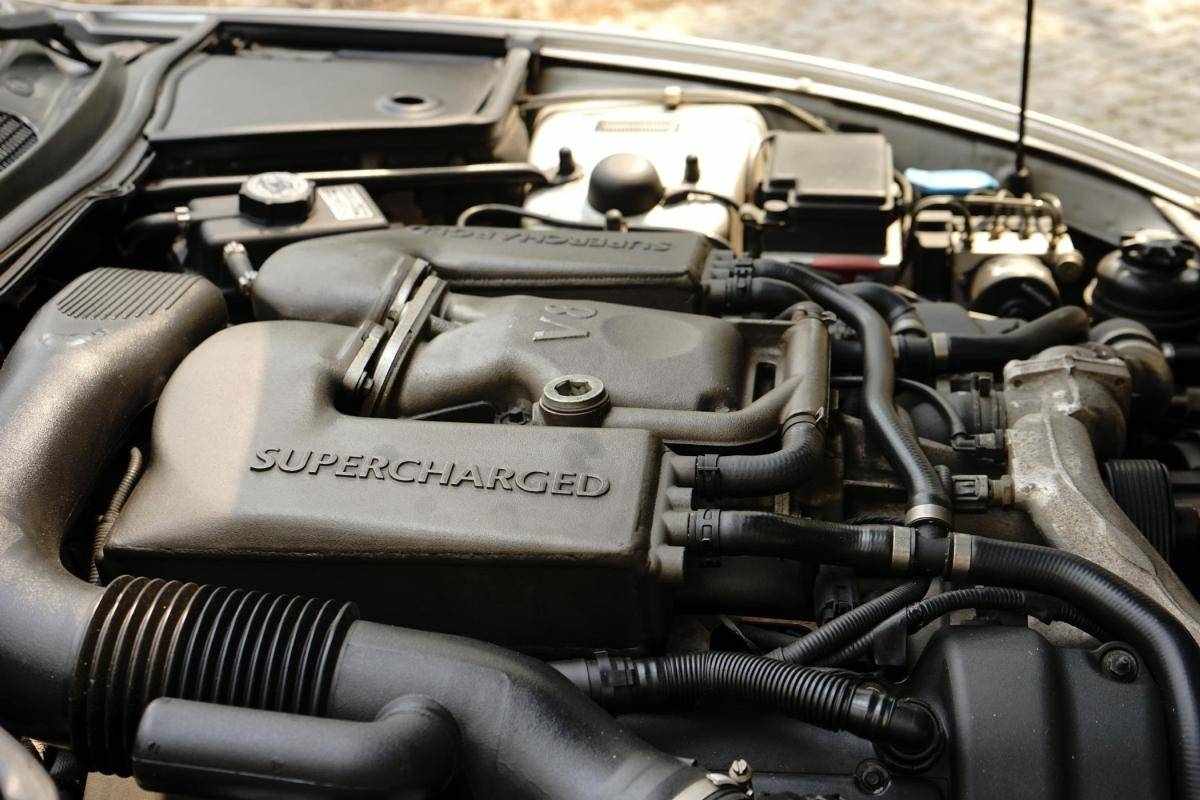 jaguar-xkr-2000-gasolina-3996cc