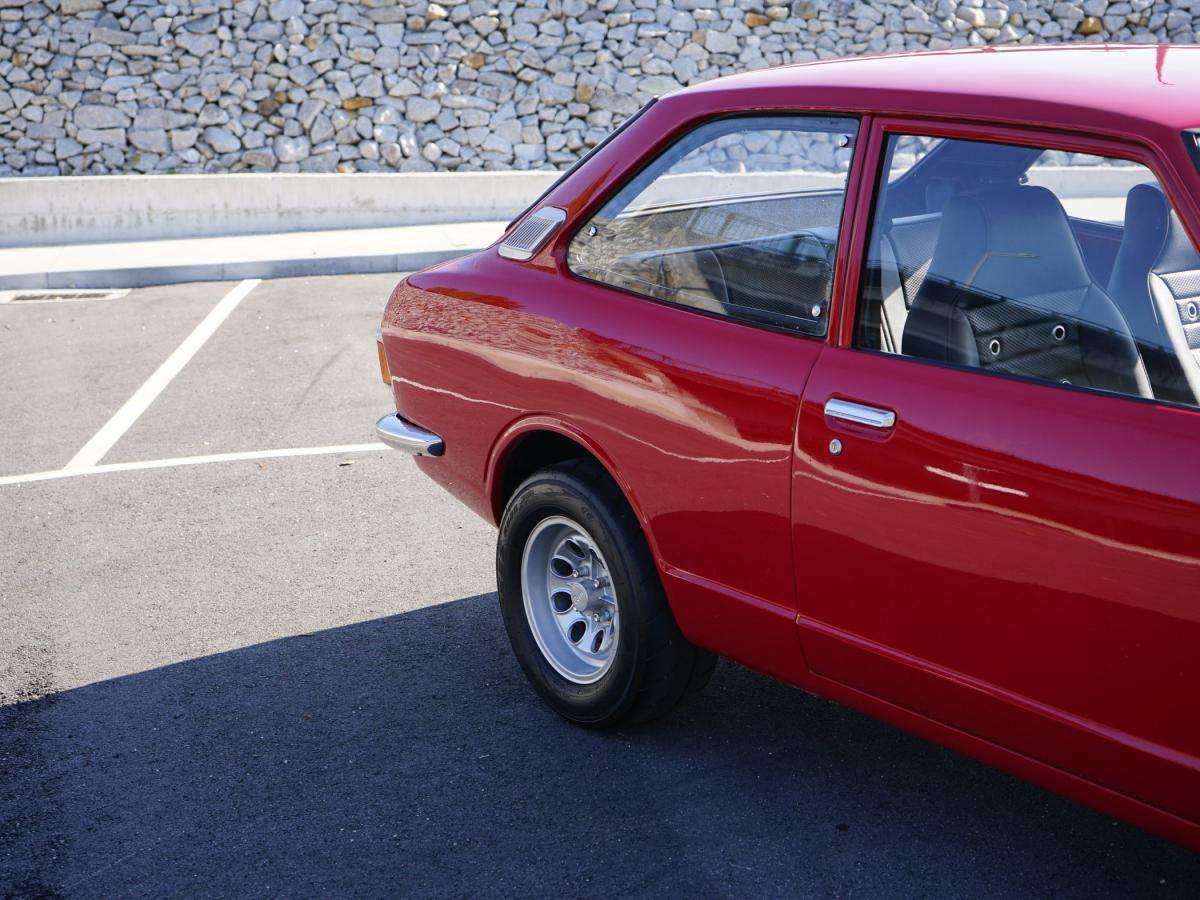 toyota-corolla-1976-gasolina-1166cc