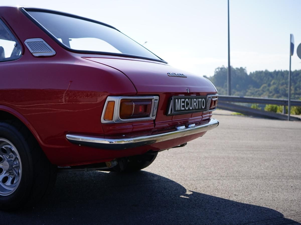 toyota-corolla-1976-gasolina-1166cc