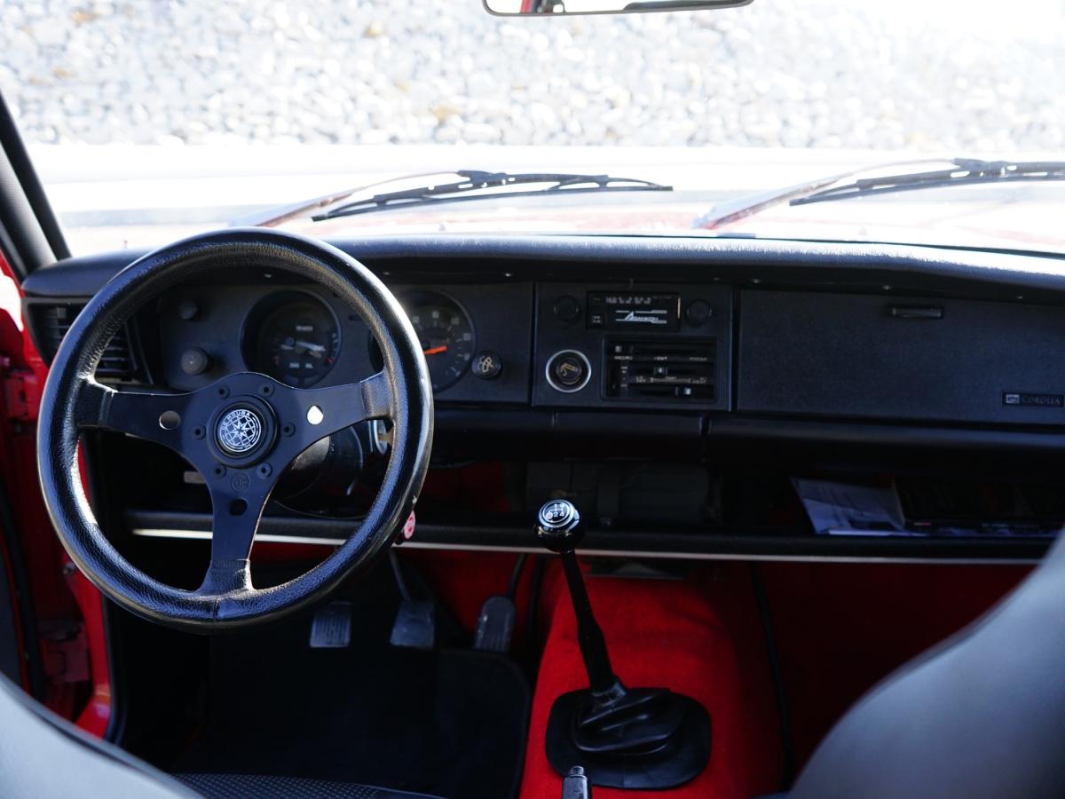 toyota-corolla-1976-gasolina-1166cc