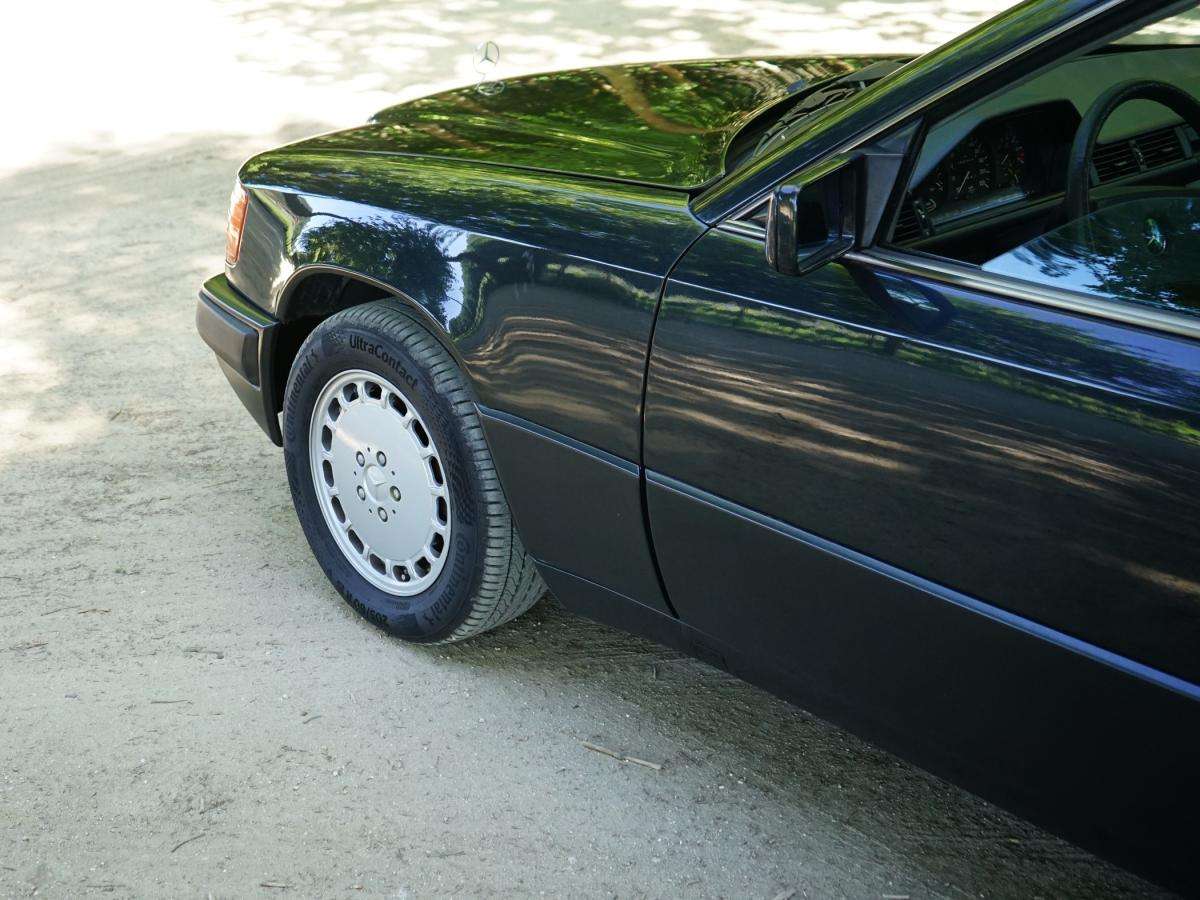 mercedes-benz-230-1989-gasolina-2299cc