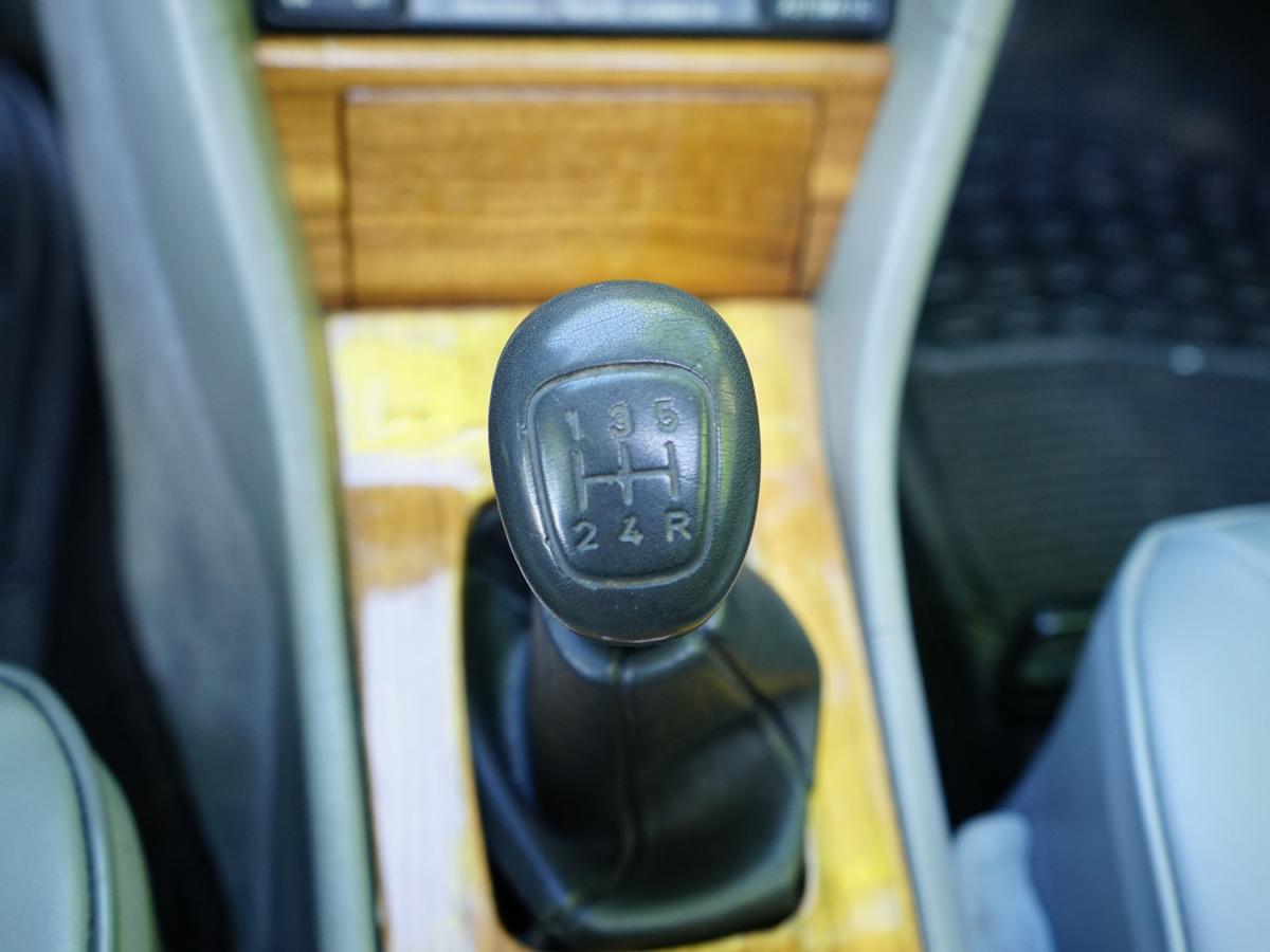mercedes-benz-230-1989-gasolina-2299cc