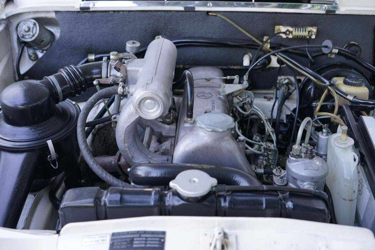 mercedes-benz-200-1965-diesel-1980cc