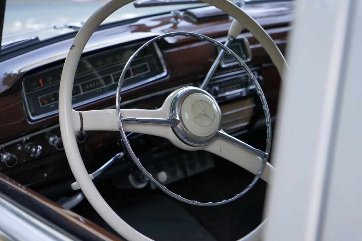 mercedes-benz-220-1956-gasolina-2195cc