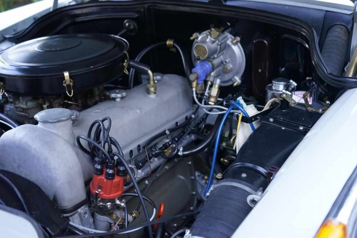 mercedes-benz-220-1956-gasolina-2195cc
