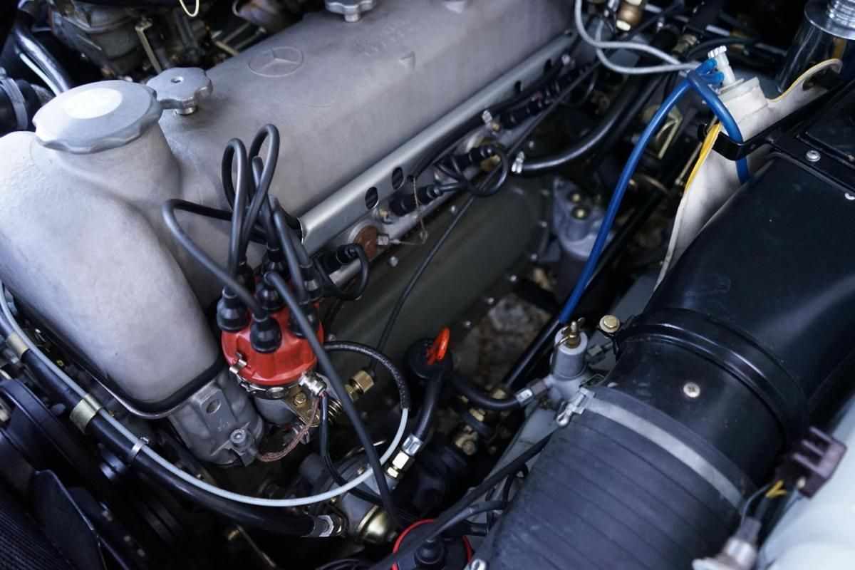 mercedes-benz-220-1956-gasolina-2195cc