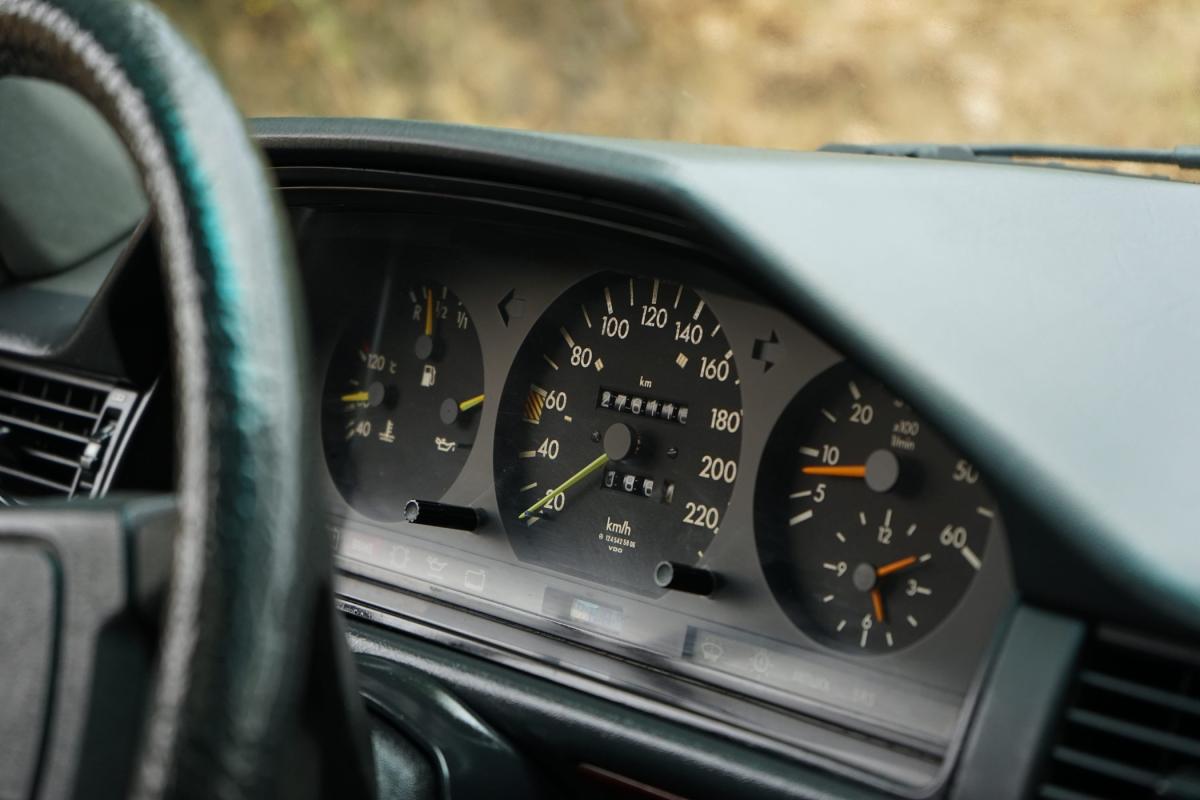 mercedes-benz-300-se-1987-diesel-2996cc