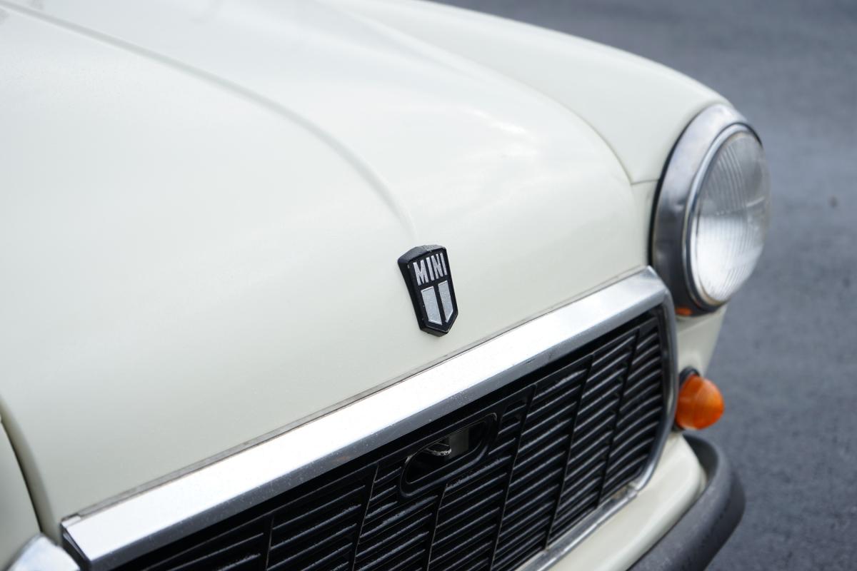 mini-1000-1984-gasolina-998cc