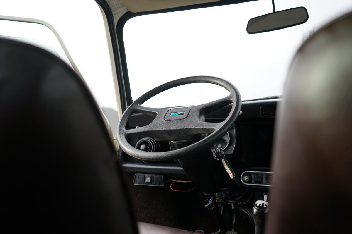 mini-1000-1984-gasolina-998cc