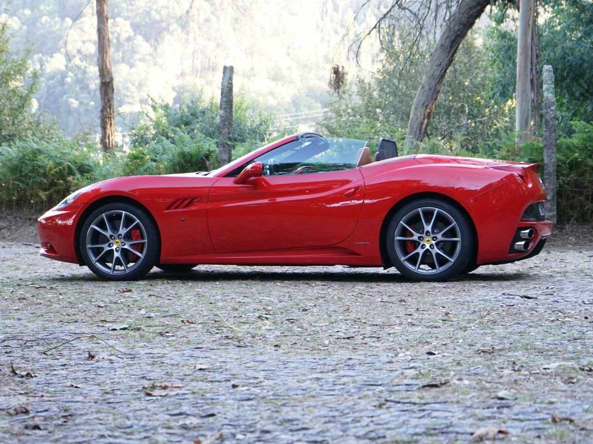 ferrari-california-2009-gasolina-4297cc