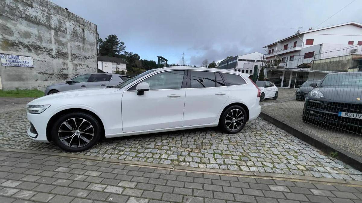 volvo-v60-2019-diesel-1969cc