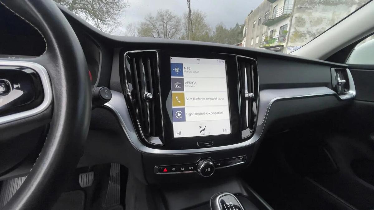 volvo-v60-2019-diesel-1969cc